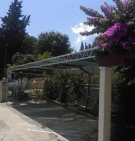 Apartment Danka Omiš Exteriör bild